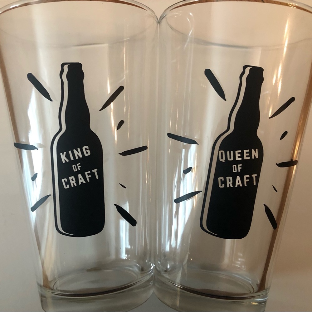 Craft Beer Couple Glasses Set